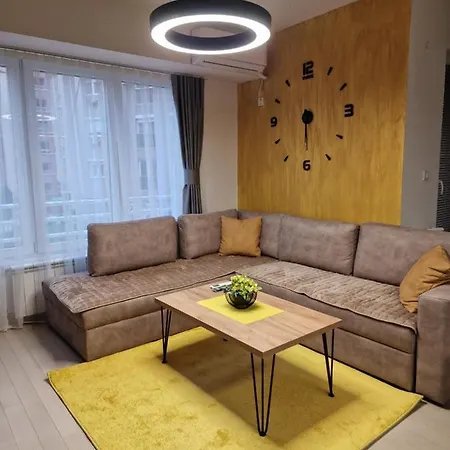 Apartment Luxury Yellow & Modern