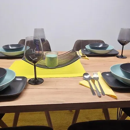 Apartman Luxury Yellow & Modern *