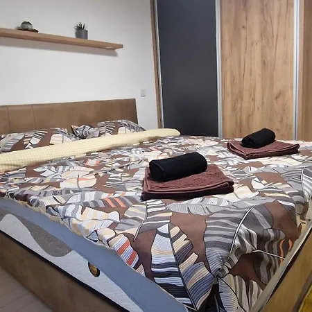 Luxury Yellow & Modern *