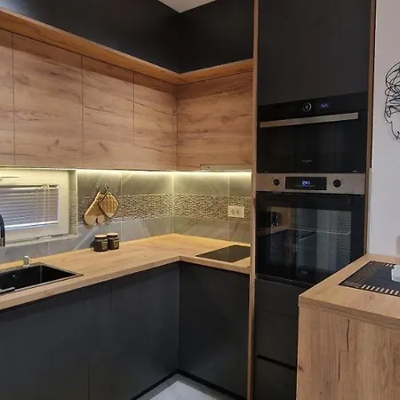 Apartman Luxury Yellow & Modern Skopje